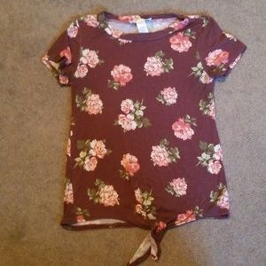 Cropped shirt with roses